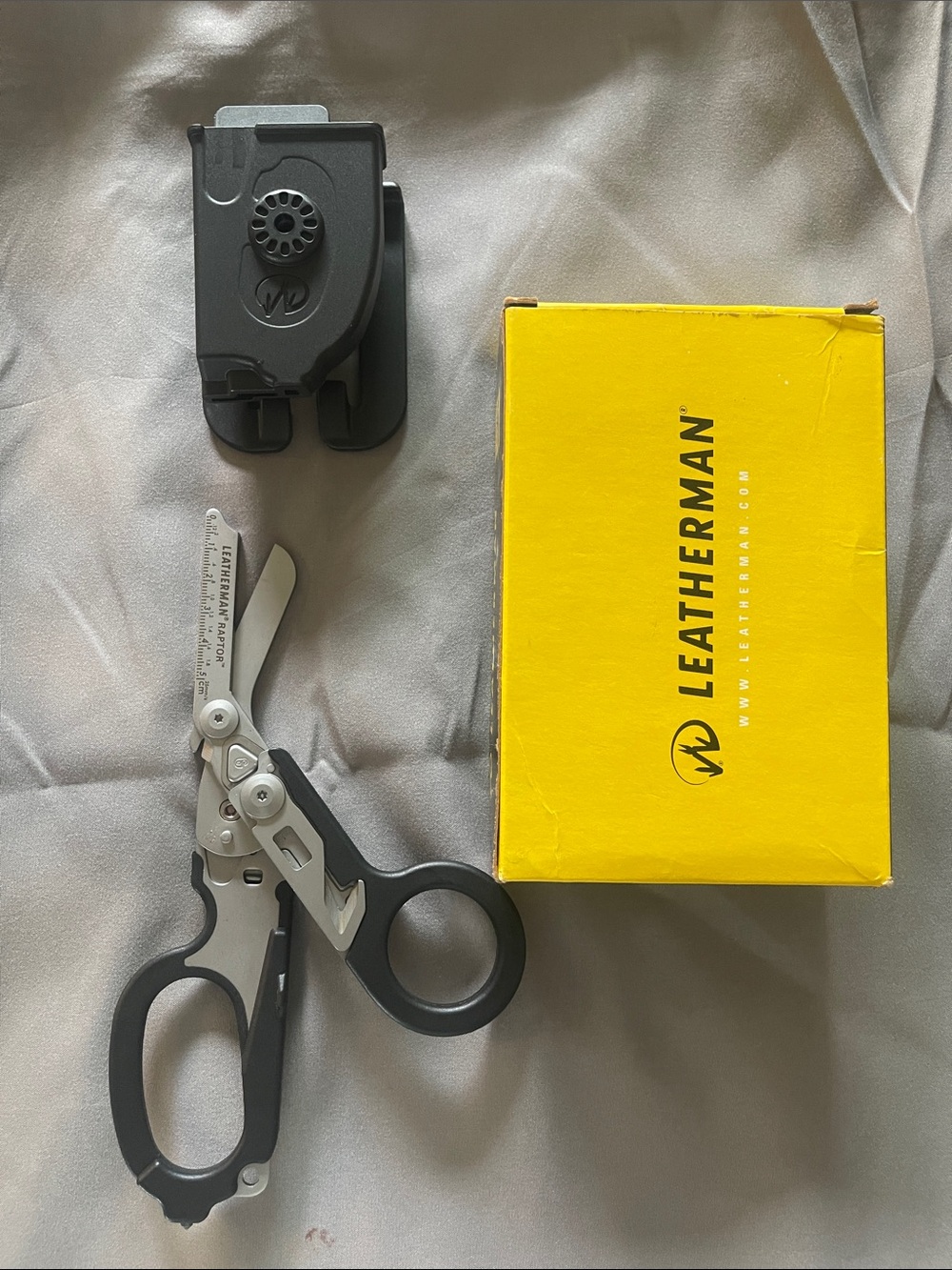 Leatherman Raptor Black and Silver Rescue Shears - Picture 4 of 4